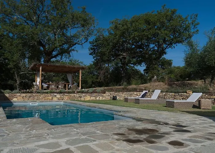 Panoramic View From Stone Apartment- Pool And A/c 아파트